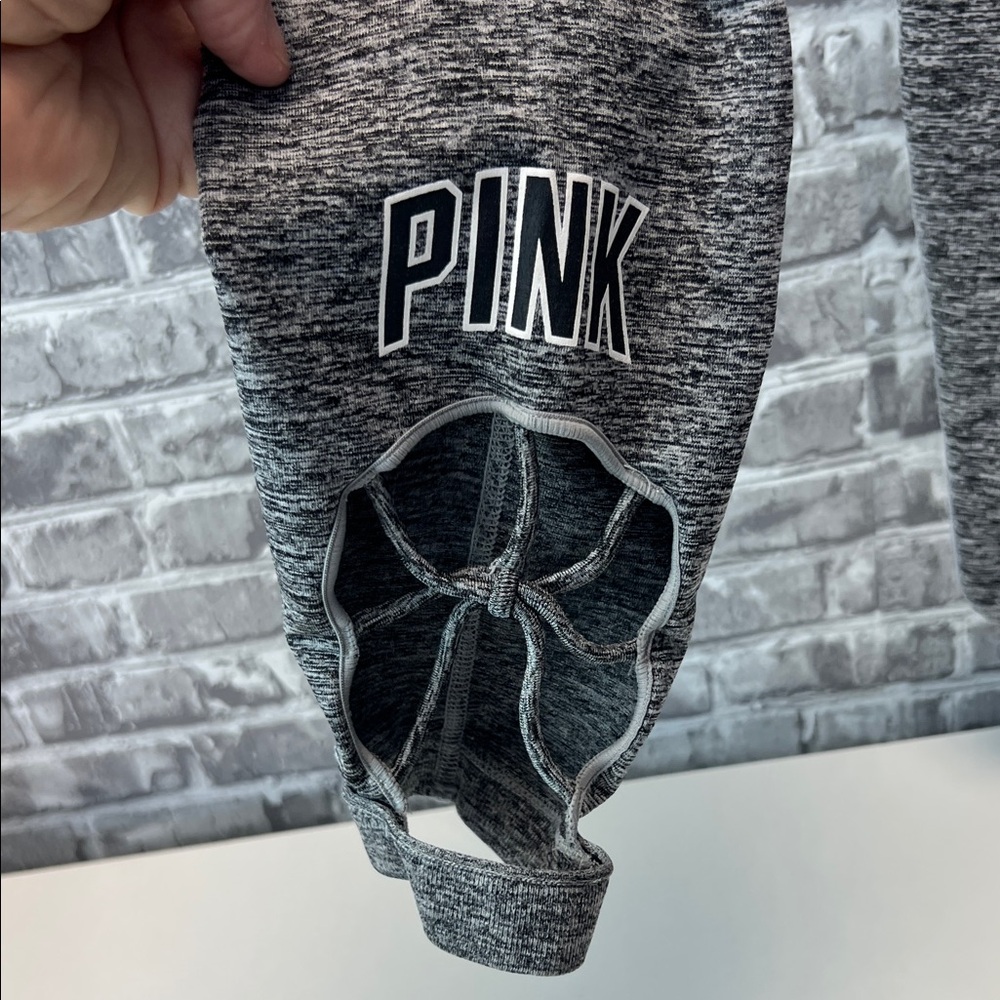 Woman's PINK Leggings‎